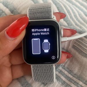 LIKE NEW SERIES 4 apple watch